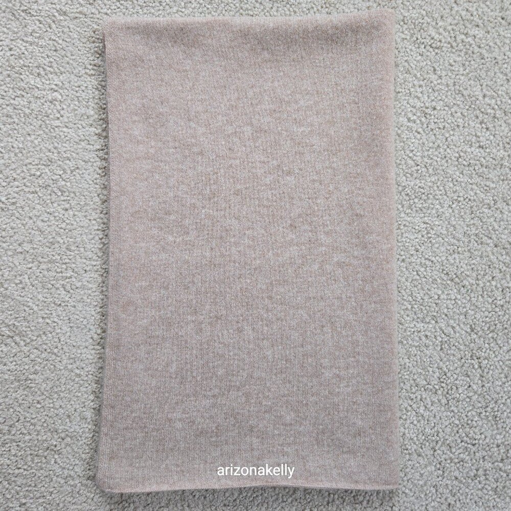 NWOT Cashmere Knit Scarf Heather Tan - Picture 8 of 12